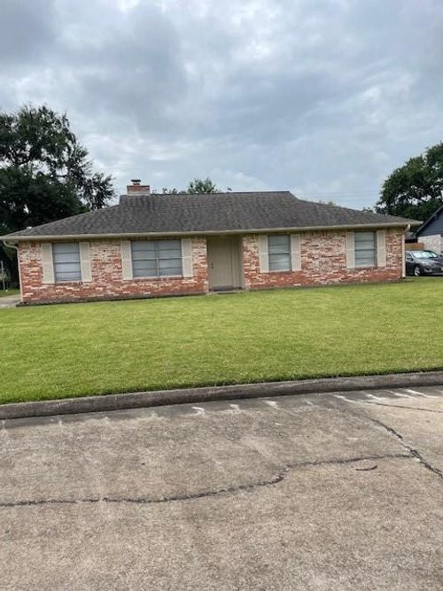 4315 Ravine Dr, Friendswood, TX, 77546-4262 | Card Image