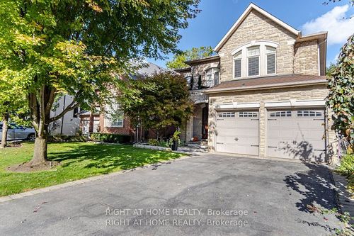 58 Johnston Ave, North York, ON, M2N1G8 | Card Image