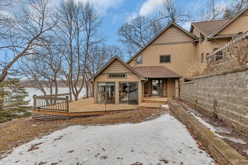 18113 Dove Hill Rd, Eden Valley, MN, 55329-9503 | Card Image
