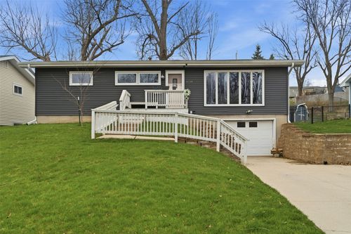 1634 24th St Nw, Cedar Rapids, IA, 52405-1419 | Card Image