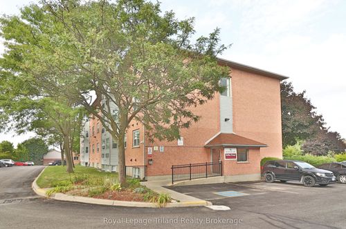 41-56 Hiawatha Rd, Woodstock, ON, N4T1P2 | Card Image