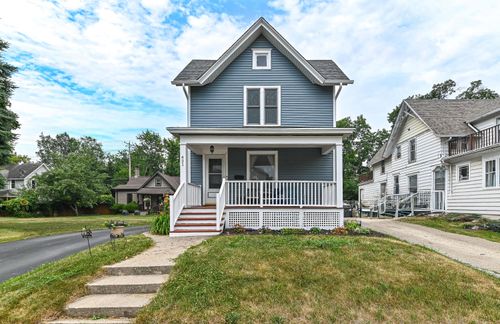 431 Dunbar Ave, Waukesha, WI, 53186-4727 | Card Image