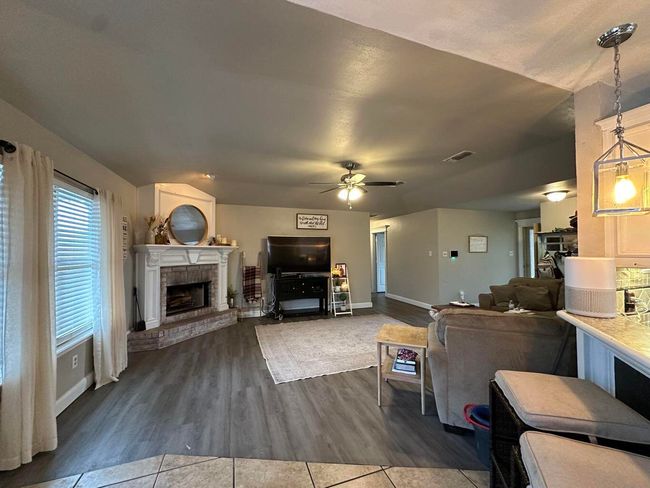 3907 Stevens St, House other with 3 bedrooms, 2 bathrooms and null parking in Plainview TX | Image 7