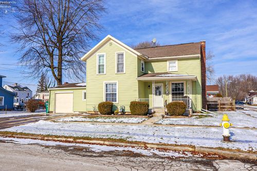 508 Short Elm St, Fostoria, OH, 44830-1562 | Card Image