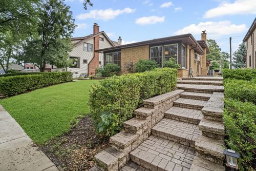 421 N Elm St, Itasca, IL, 60143-1719 | Card Image