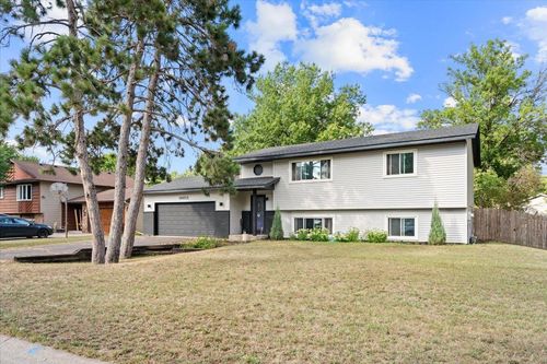 11902 Wisconsin Ave N, Champlin, MN, 55316-2376 | Card Image