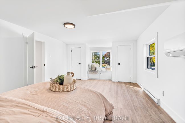 412 Bloomfield Main St, House other with 4 bedrooms, 1 bathrooms and 4 parking in Bloomfield ON | Image 20