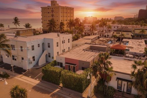 322 Oklahoma St, Hollywood, FL, 33019-3441 | Card Image