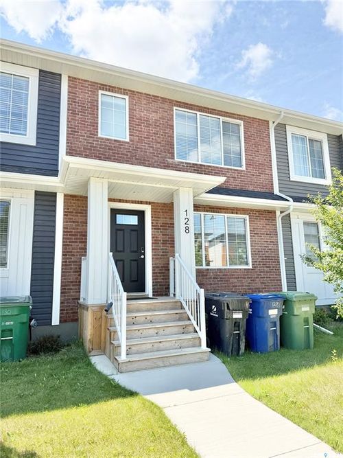 128 Westfield Rd, Saskatoon, SK, S7V0Z9 | Card Image