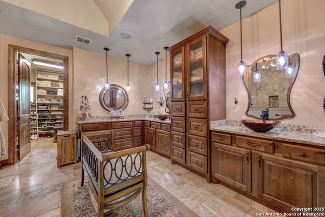 21151 Hickman Rd, House other with 3 bedrooms, 4 bathrooms and null parking in Von Ormy TX | Image 25