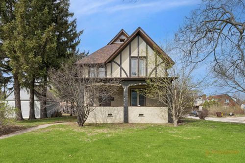 2522 E State St, Rockford, IL, 61108-1752 | Card Image