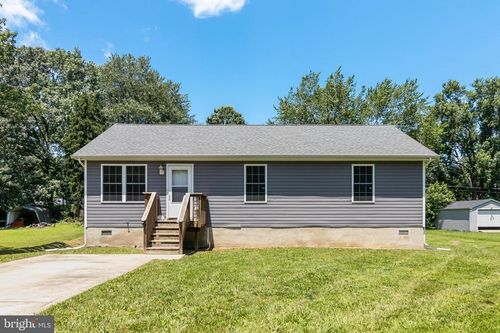7879 Wicker Ln, LA PLATA, MD, 20646-2925 | Card Image