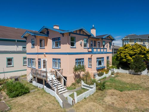902 E St, Eureka, CA, 95501-1994 | Card Image