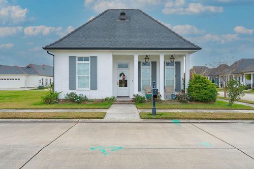 200 Rue Saint Sydney, Houma, LA, 70360-5982 | Card Image