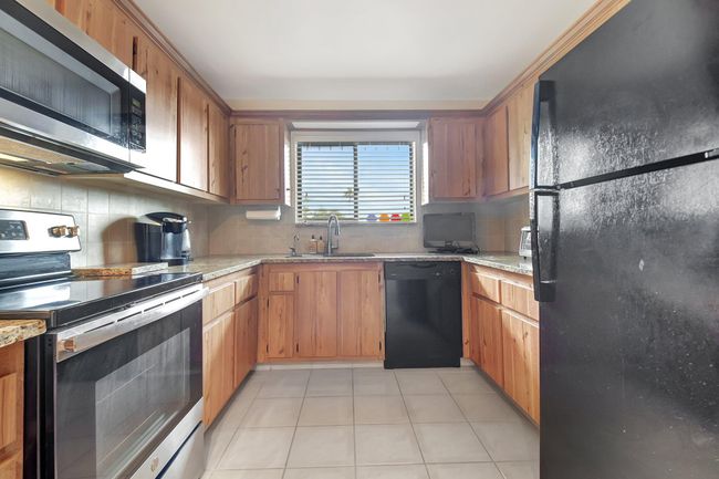 APT-306 - 7770 Tahiti Ln, Condo with 2 bedrooms, 2 bathrooms and null parking in Lake Worth FL | Image 5