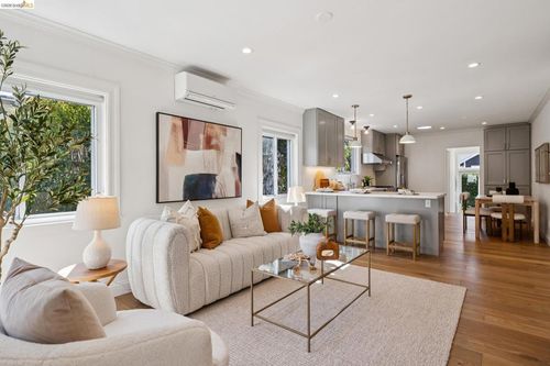 1642 10th St, Berkeley, CA, 94710-1816 | Card Image