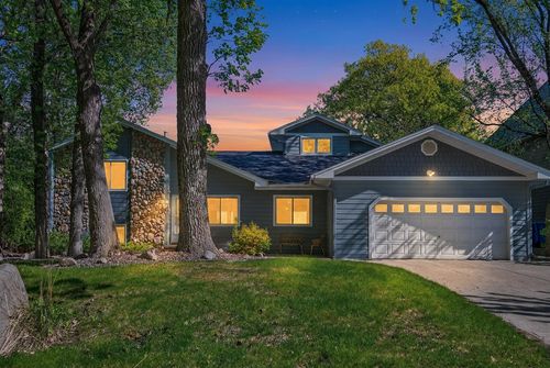 6129 Eagle Lake Dr, Maple Grove, MN, 55369-6221 | Card Image