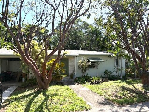 511 Sw 2nd Ave, Dania Beach, FL, 33004-3919 | Card Image
