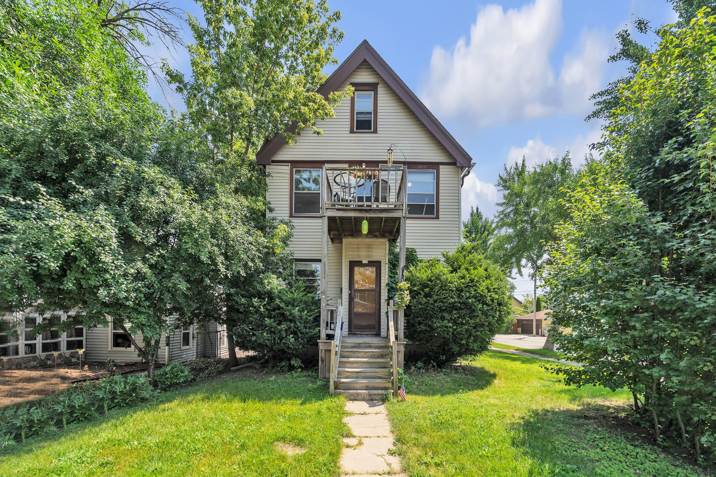 73rd St, Milwaukee, WI 53214