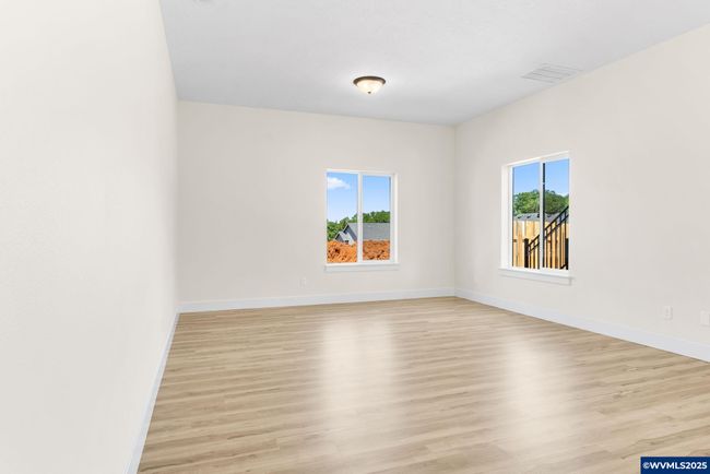 5666 Jeremy Valley Dr Se, House other with 5 bedrooms, 3 bathrooms and null parking in Salem OR | Image 29