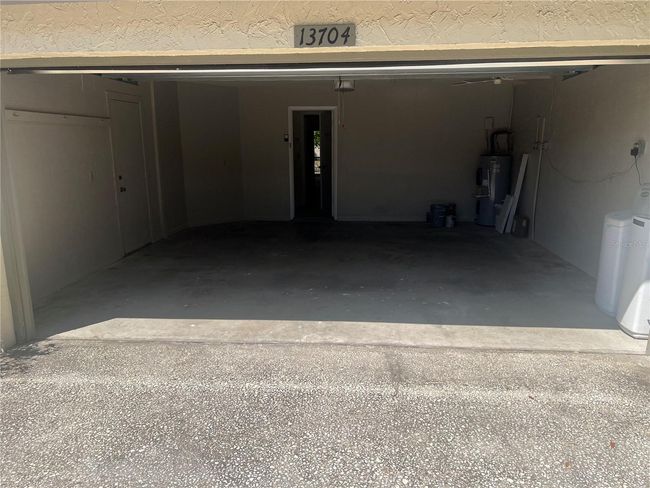 Garage | Image 4