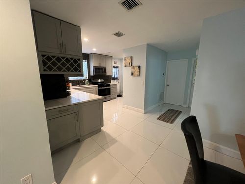 1658 Madison St, Hollywood, FL, 33020-5514 | Card Image