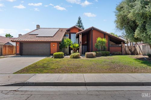 2529 Innisfree Dr, Bakersfield, CA, 93309-4356 | Card Image