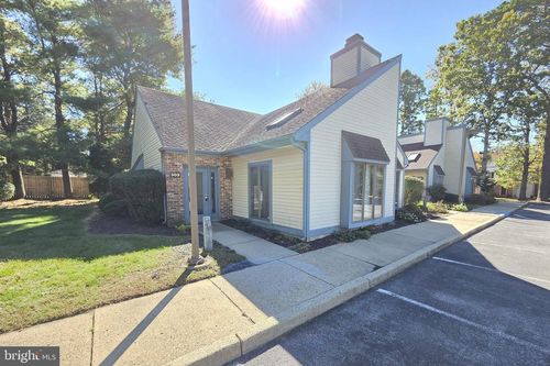 ste-303-146 S Lakeview Dr, GIBBSBORO, NJ, 08026-1018 | Card Image