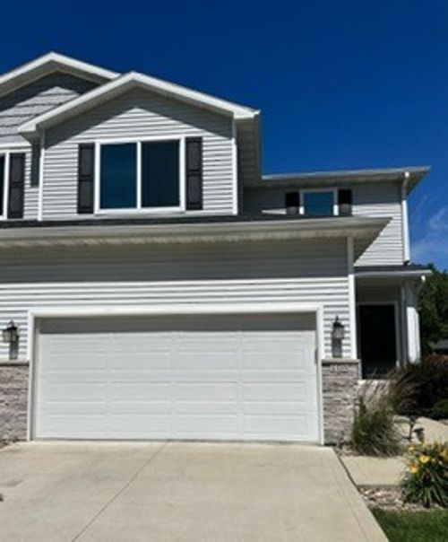 108 Keeneland Ct, Pleasant Hill, IA, 50327-1202 | Card Image