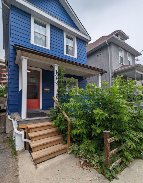 125 Pamilla St, Ottawa, ON, K1S3K9 | Card Image