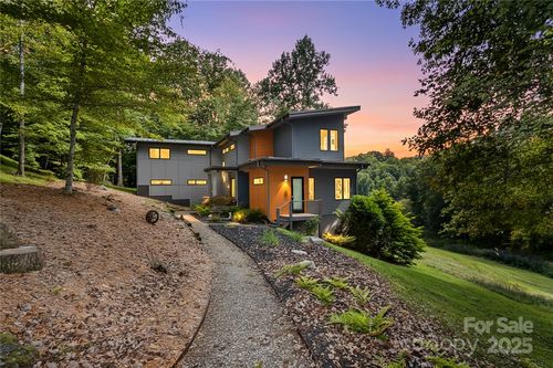 404 Amanda Dr, Mars Hill, NC, 28754-6964 | Card Image