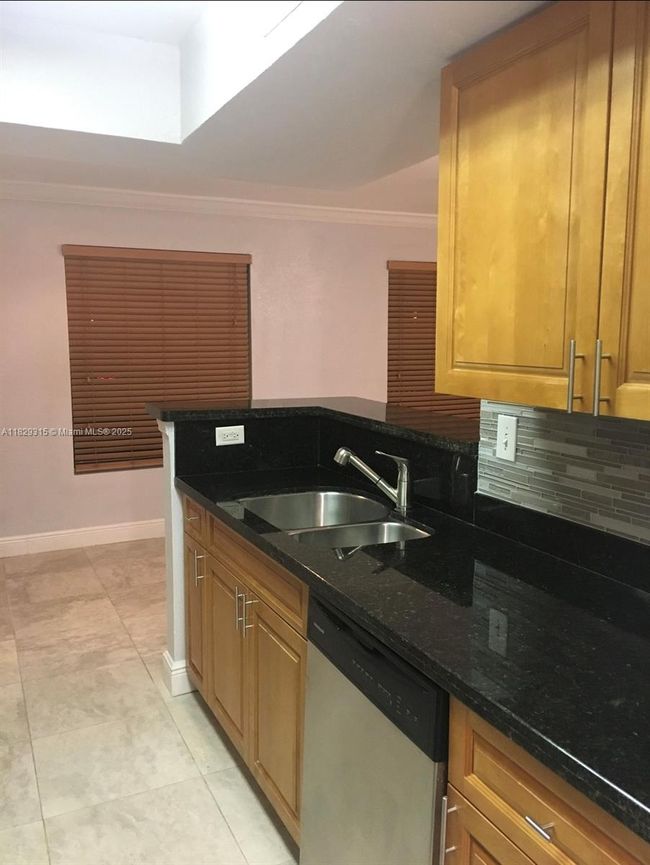 APT-309 - 10670 Sw 156 Th Pl, Condo with 1 bedrooms, 1 bathrooms and null parking in Miami FL | Image 10