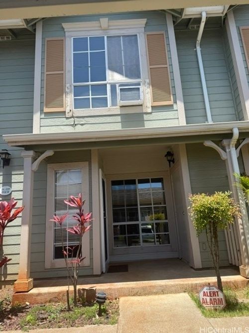 qq4-94-698 Lumiauau St, Waipahu, HI, 96797-5079 | Card Image