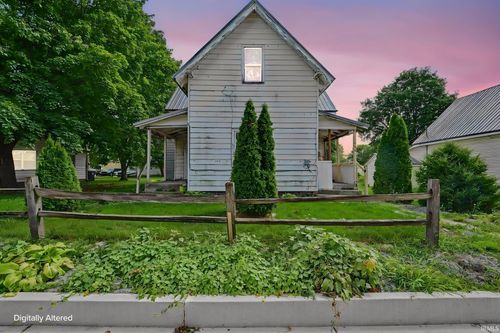 413 E 14th St, Rochester, IN, 46975-2215 | Card Image