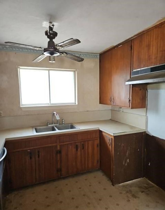 1108 S Calvin Ave, House other with 3 bedrooms, 3 bathrooms and 2 parking in Monahans TX | Image 14