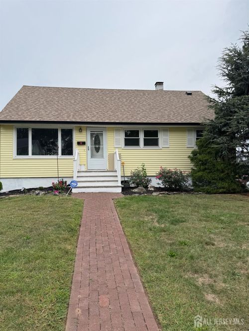 10 Benedict Way, Iselin, NJ, 08830-2420 | Card Image