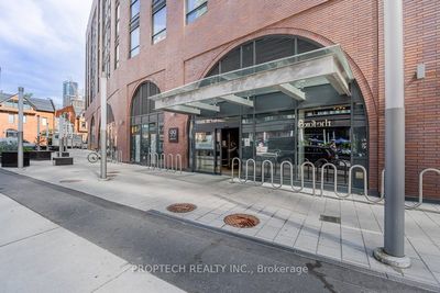 2403 - 99 John St, Condo with 1 bedrooms, 1 bathrooms and null parking in Toronto ON | Image 2