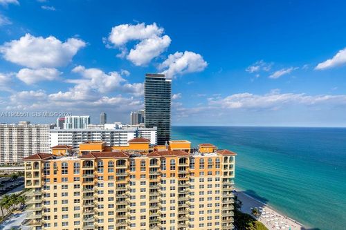 ph7-3140 S Ocean Dr, Hallandale Beach, FL, 33009-7245 | Card Image