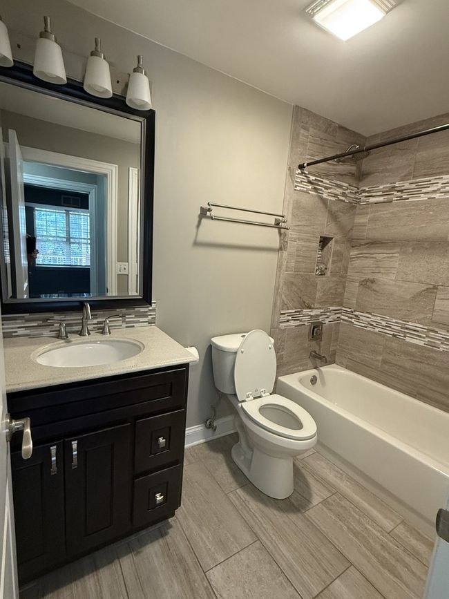 UNIT-102 - 774 Gary Ave, Condo with 2 bedrooms, 2 bathrooms and 2 parking in Carol Stream IL | Image 24