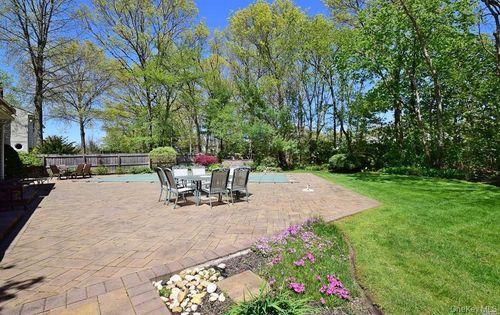 29 Sunhill Rd, Nesconset, NY, 11767-2610 | Card Image