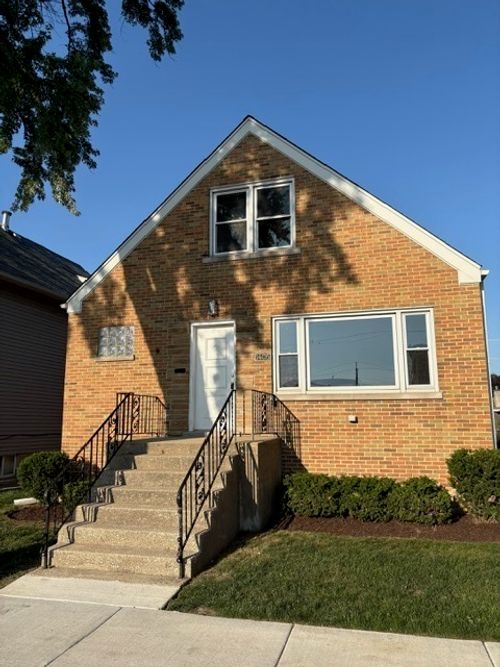 1405 N 24th Ave, Melrose Park, IL, 60160-3020 | Card Image