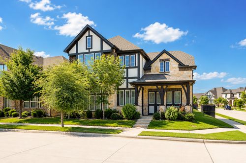 1571 Amesbury Way, Farmers Branch, TX, 75234-1335 | Card Image
