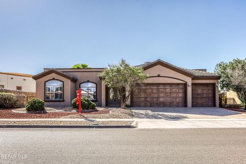 13574 Emerald Falls Dr, Horizon City, TX, 79928-6590 | Card Image