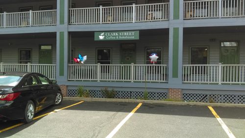 325 Clark 2c Street, Utica, IL, 61373 | Card Image