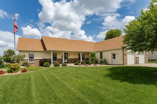 1218 6th St Nw, Dodge Center, MN, 55927-9161 | Card Image