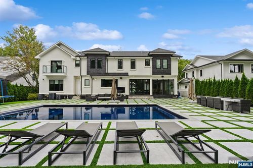 44 Floral Ter, Tenafly, NJ, 07670-2404 | Card Image