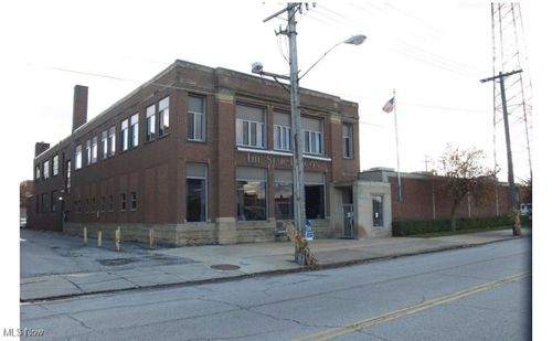 4626 Park Ave, Ashtabula, OH, 44004-6933 | Card Image