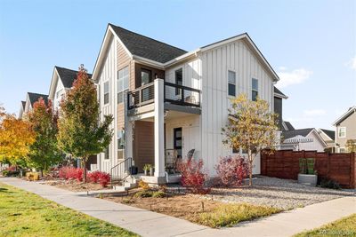 10195 E 59th Avenue, Townhouse with 4 bedrooms, 3 bathrooms and 2 parking in Denver CO | Image 2