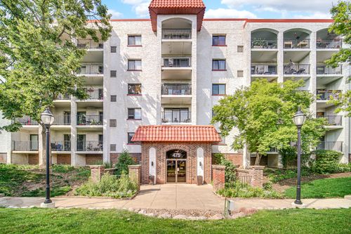 apt-212-475 Plum Creek Dr, Wheeling, IL, 60090-6346 | Card Image