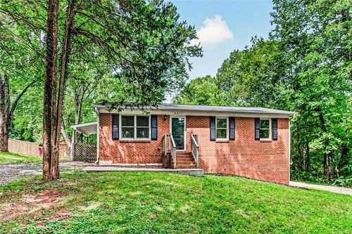 4918 Kaysboro Dr, Winston-Salem, NC, 27105-2028 | Card Image